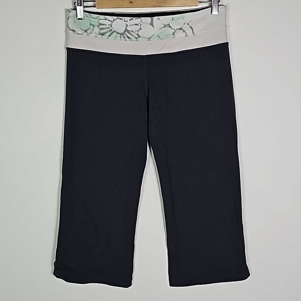 Lululemon gray size 8 cropped leggings